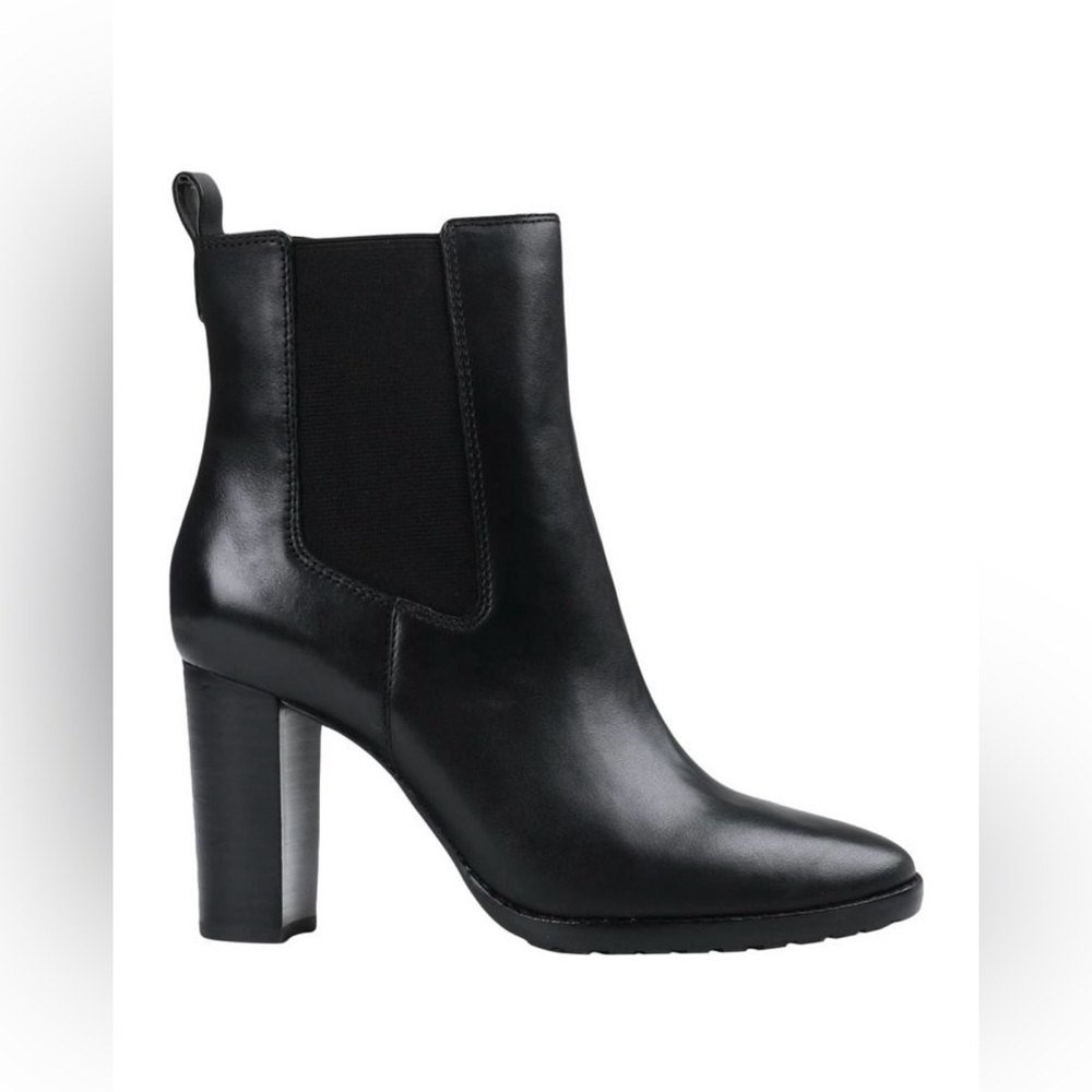 NIB Lauren Ralph Lauren Mylah Bootie